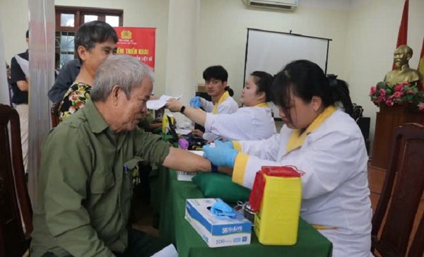 Điện Biên thu nhận mẫu ADN của 81 thân nhân liệt sĩ