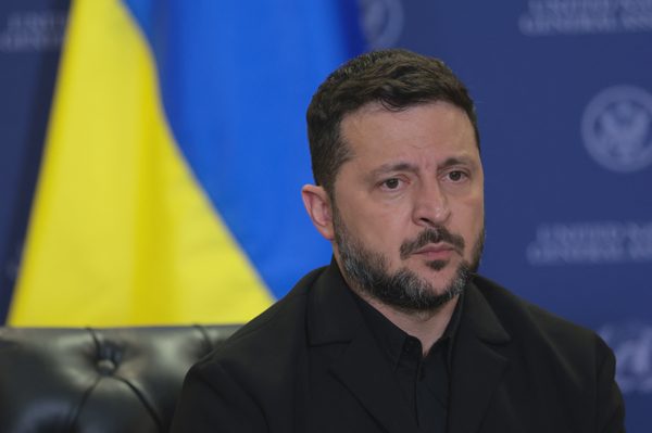 Điện Kremlin: Tổng thống Ukraine có thể đến Moscow đàm phán nếu muốn