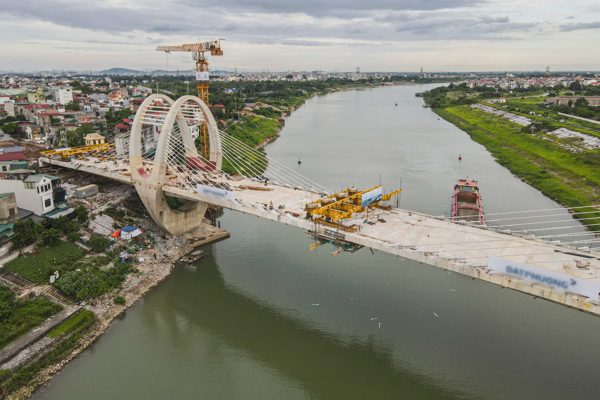 Diện mạo cầu dây văng mới hợp long bắc qua sông Đuống