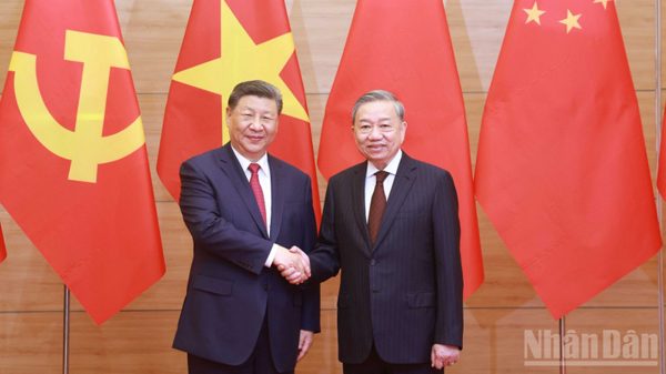 Điện mừng kỷ niệm 77 năm ngày thành lập nước Cộng hòa nhân dân Trung Hoa