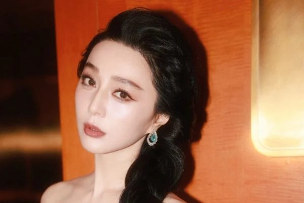 Diễn viên Phạm Băng Băng bị yêu cầu trả khoản nợ hơn 250 tỷ đồng