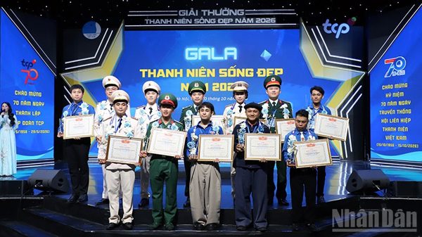 Diễn viên phim "Trại buôn người" trở thành "Thanh niên sống đẹp" năm 2026