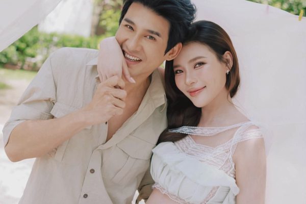 Diễn viên Thúy Diễm sinh con gái thứ hai ở tuổi 40