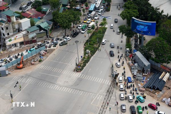 Điều chỉnh tổ chức giao thông đường La Thành đi nút giao Voi Phục
