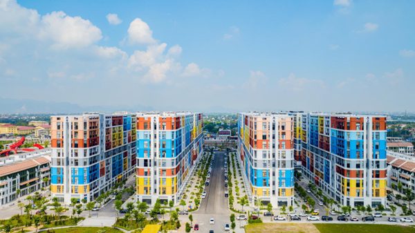 Điều gì khiến một gia đình trẻ quyết rời trung tâm sau nhiều năm ổn định?