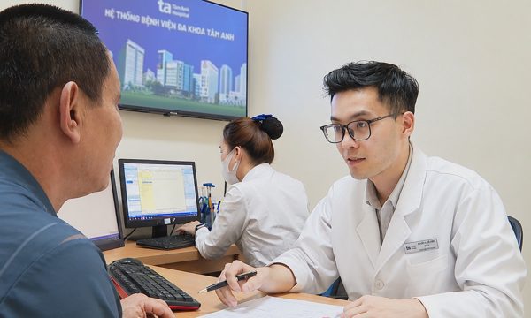 Điều gì xảy ra khi đi máy bay sau chấn thương sọ não?