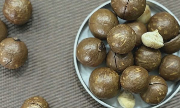 Điều gì xảy ra khi người tiểu đường ăn các loại hạt?