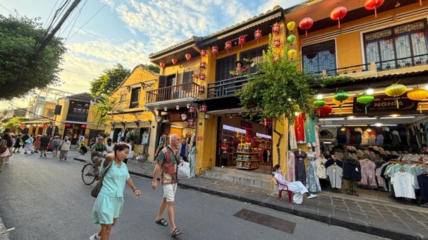 Điều Hội An phải đối mặt khi chủ nhà cổ là người nơi khác