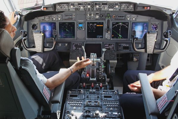 Điều kỳ diệu của phi công bí ẩn cứu máy bay Flydubai khỏi thảm kịch
