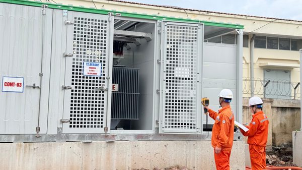 Điều tiết điện từ hệ thống pin lưu trữ