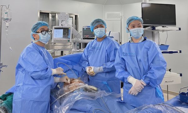 Điều trị thai nhi từ trong bụng mẹ