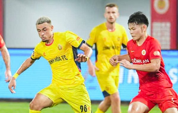 Đình Bắc ghi bàn, Công an Hà Nội hòa Thanh Hóa 1-1