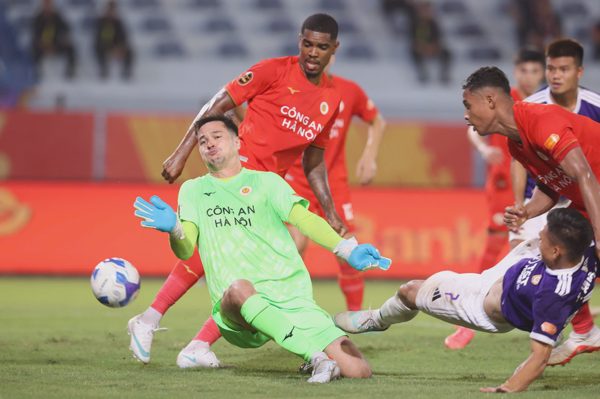 Đình Bắc ghi dấu ấn, CLB Công an Hà Nội vẫn trắng tay trước Hà Nội FC