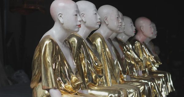 Đinh Công Đạt gặp 'người bạn mới' trong 'Hình và hư vô'