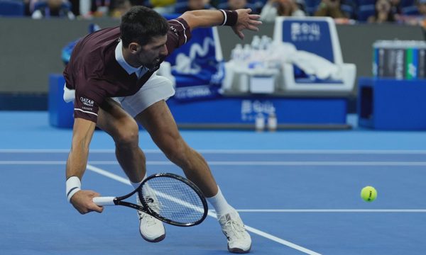 Djokovic thoát hiểm ở Trung Quốc Mở rộng 2026