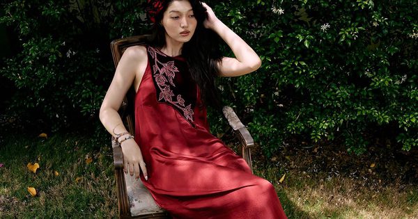 Đỏ burgundy, ngôi sao mới của tủ đồ thu đông 2026