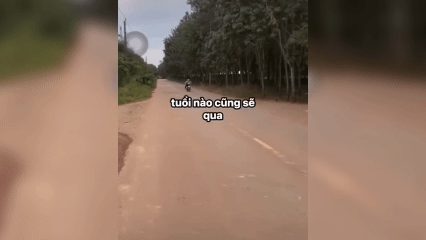 Độ chế, bốc đầu xe quay clip để mong thành 'idol mạng'