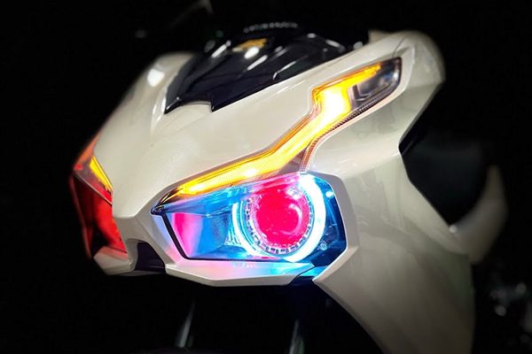 Độ đèn LED tăng sáng cho xe máy có an toàn và sợ bị phạt không?