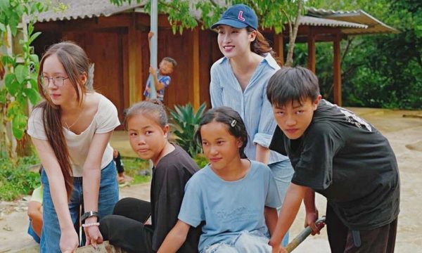 Đỗ Mỹ Linh kỷ niệm 10 năm đăng quang Hoa hậu Việt Nam