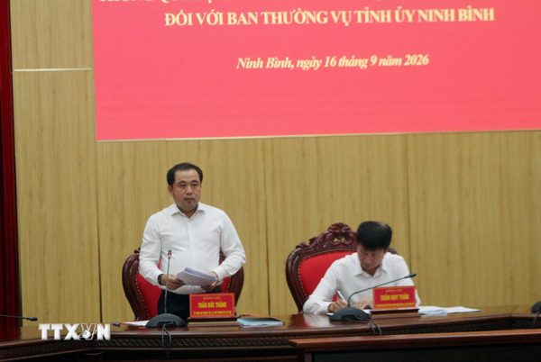 Đoàn Bộ Chính trị, Ban Bí thư làm việc với Ban Thường vụ Tỉnh ủy Ninh Bình