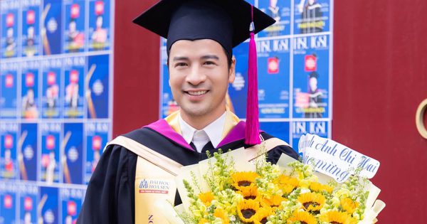 Đoàn Minh Tài tốt nghiệp thạc sĩ ở tuổi 42
