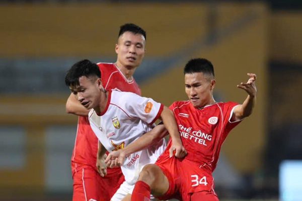 Doãn Ngọc Tân lại chấn thương, bao giờ mới trở lại tuyển Việt Nam?
