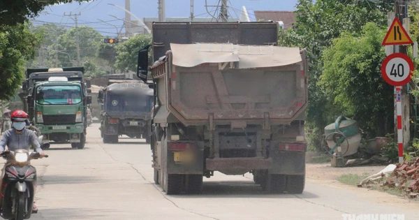Đoàn xe tải chở khoáng sản tung hoành, người dân ở Đà Nẵng bất an