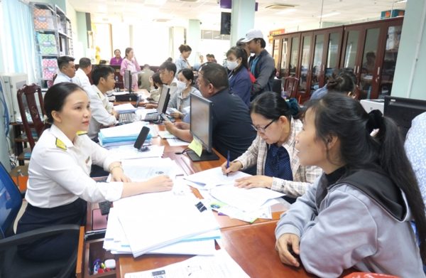 Doanh nghiệp, hộ kinh doanh được giảm 30% thuế từng kỳ kê khai