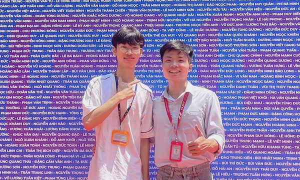 Đôi bạn thân tốt nghiệp Bách khoa Hà Nội với điểm tuyệt đối