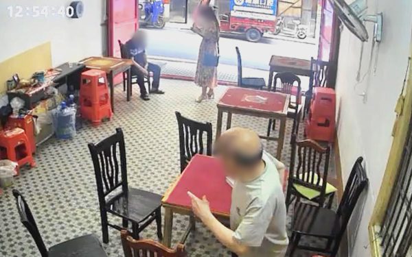 Đòi bồi thường vụ cụ ông gục chết ở quán ăn: Luật pháp Trung Quốc xử lý ra sao?