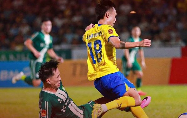 Đội bóng của Công Phượng giành được điểm số đầu tiên tại LPbank V.League 1