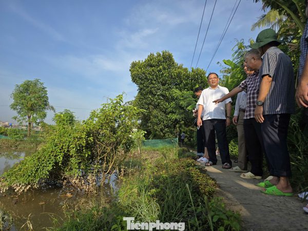 Đối mặt mùa triều cường lịch sử, nhiều đoạn đê bao ở Cần Thơ bị uy hiếp