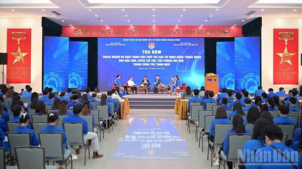 Đổi mới công tác tham mưu trong các cơ quan Đảng Trung ương