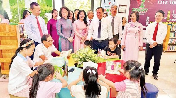 Đổi mới hoạt động hệ thống thiết chế văn hóa ở khu vực nội thành