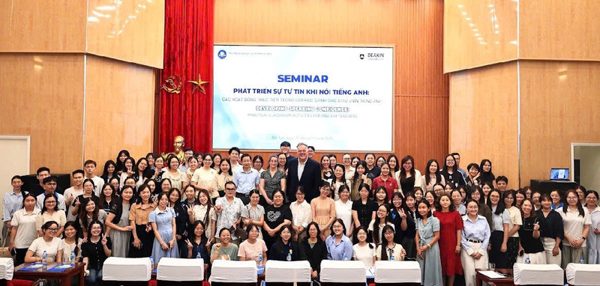 Đổi mới hoạt động lớp học, nâng cao năng lực giao tiếp tiếng Anh
