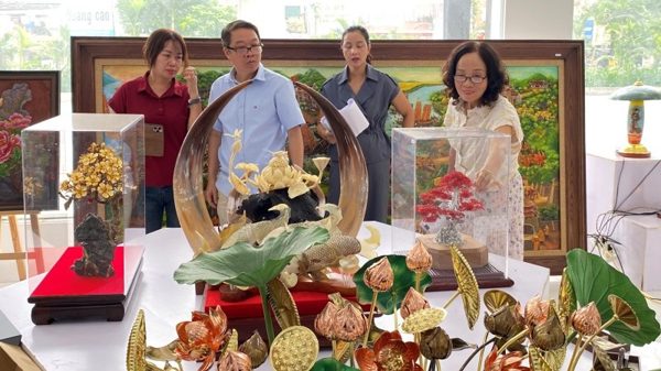 Đổi mới thiết kế nâng tầm hàng thủ công mỹ nghệ