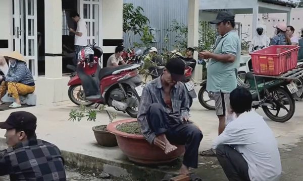 Đôi nam nữ tử vong trong phòng