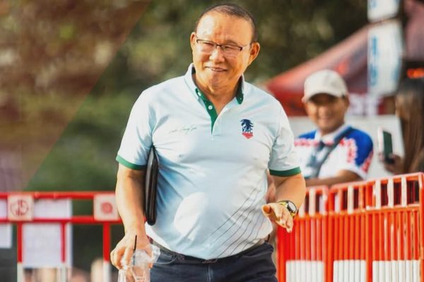 Đội nhà thắng khó tin, HLV Park Hang Seo đảo ngược tình thế