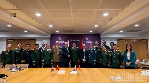 Đối thoại chính sách quốc phòng Việt Nam-Anh lần thứ 6