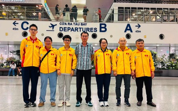 Đội tuyển cờ vua Việt Nam lên đường tranh tài tại Olympiad 2026