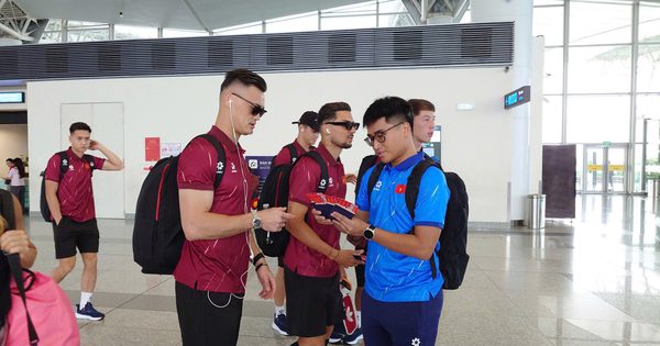 Đội tuyển Việt Nam lên đường sang Indonesia đấu FIFA ASEAN Cup: Mệnh lệnh chiến thắng, quyết mang cúp về