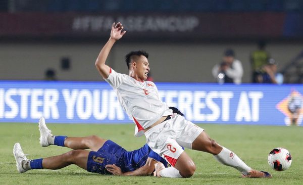 Đội tuyển Việt Nam nối dài cái dớp không thắng Thái Lan trên sân trung lập