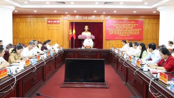 Đồng chí Đỗ Văn Chiến làm việc với Tỉnh ủy Lạng Sơn