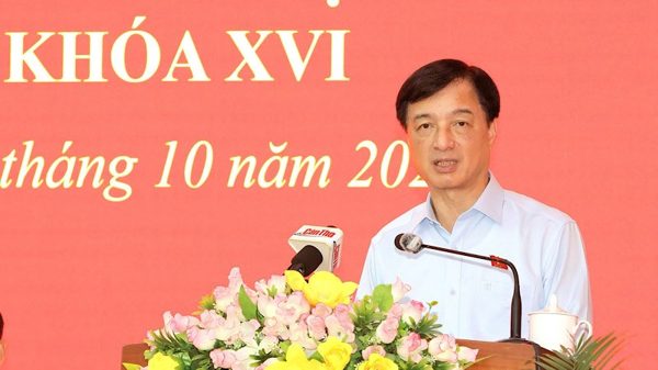 Đồng chí Nguyễn Duy Ngọc tiếp xúc cử tri thành phố Cần Thơ