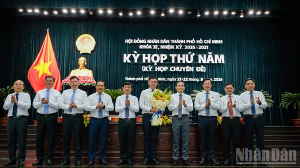 Đồng chí Trương Minh Huy Vũ được bầu giữ chức Phó Chủ tịch Ủy ban nhân dân Thành phố Hồ Chí Minh