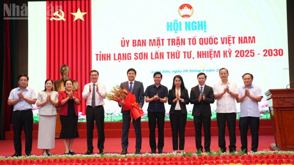 Đồng chí Vũ Hoàng Anh giữ chức Chủ tịch Ủy ban Mặt trận Tổ quốc Việt Nam tỉnh Lạng Sơn