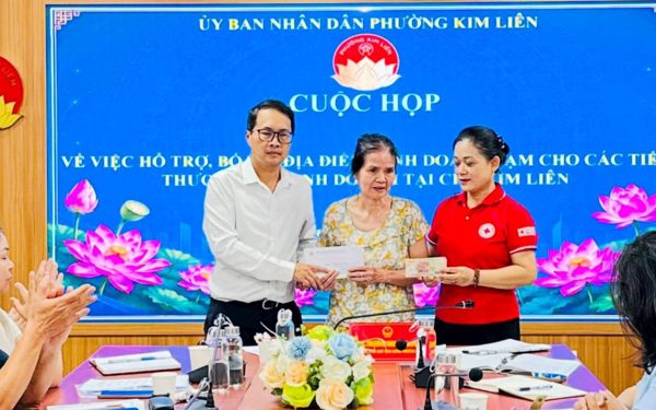 Đóng cửa chợ Kim Liên mà không bố trí chợ tạm, phường cam kết gì?