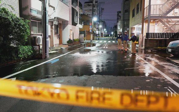 Động đất 5,8 độ rung chuyển Tokyo, ít nhất 37 người bị thương