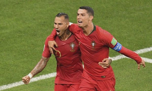 Đồng đội cũ ám chỉ Ronaldo đáng phải chịu án kỷ luật