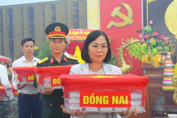 Đồng Nai bàn giao 4.618 mẫu hài cốt liệt sĩ để giám định ADN